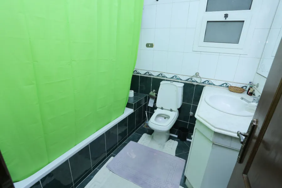 شقة للبيع 375م جناكليس- ش محمد صبرى باشا