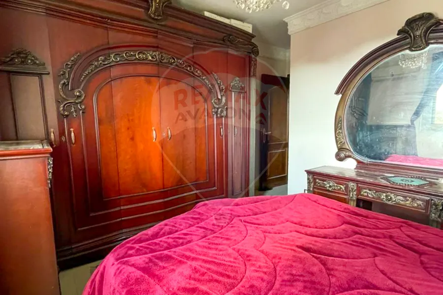 شقة للبيع 120 م محرم بك (على الترام)