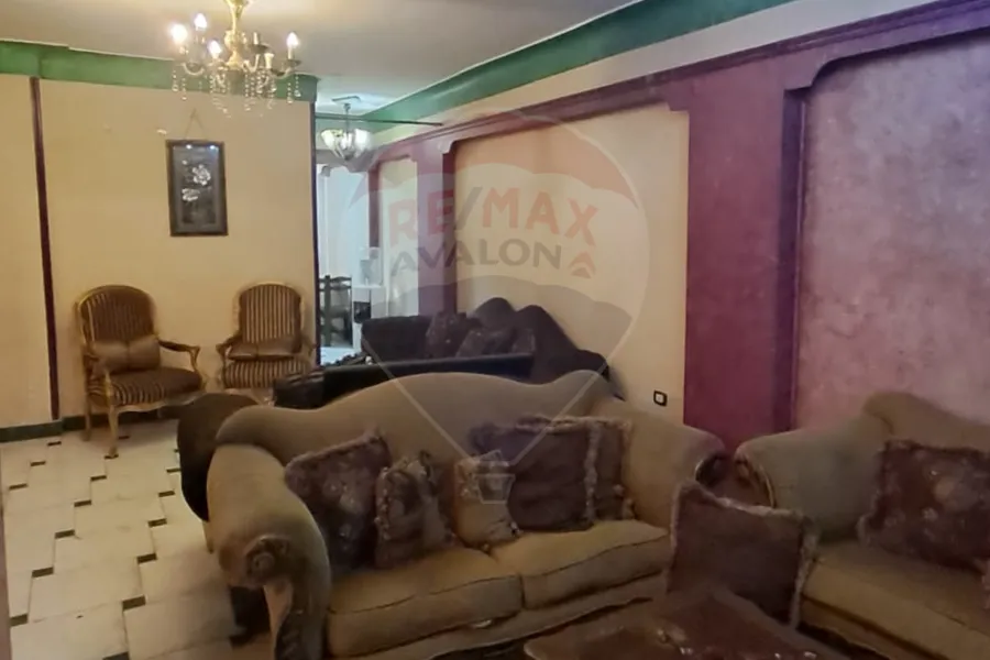 شقة للبيع 175 م لوران (متفرع من ش ابو قير