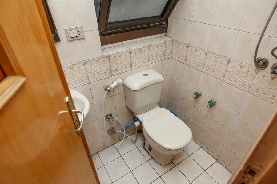 شقة فاخرة للبيع 215م سموحة (خطوات من نادى سموحة)