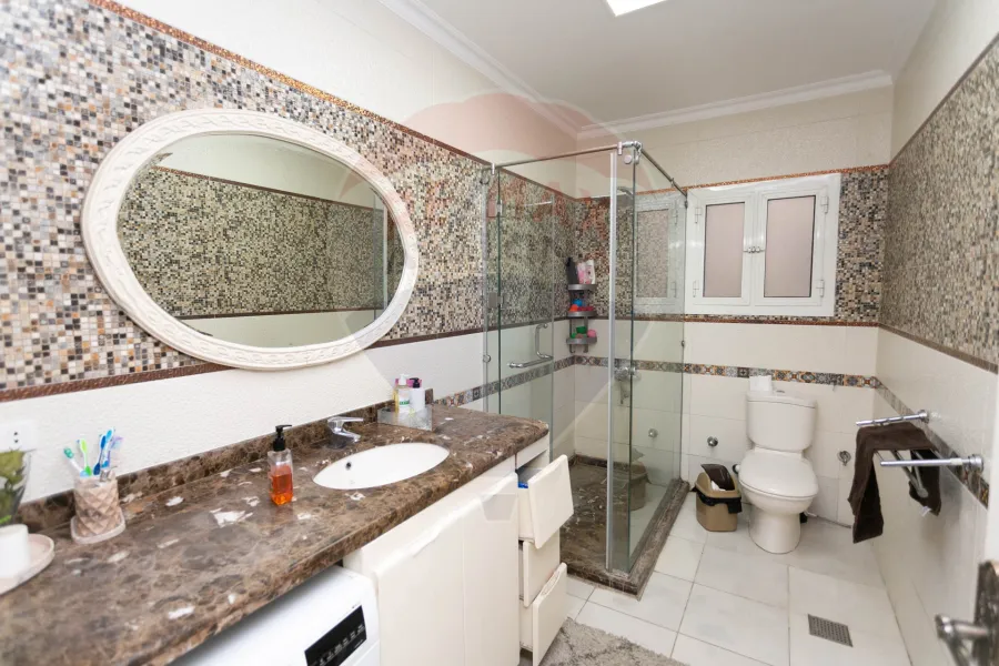 شقة للبيع 266 م سموحة (أمام فندق The Grand Plaza)