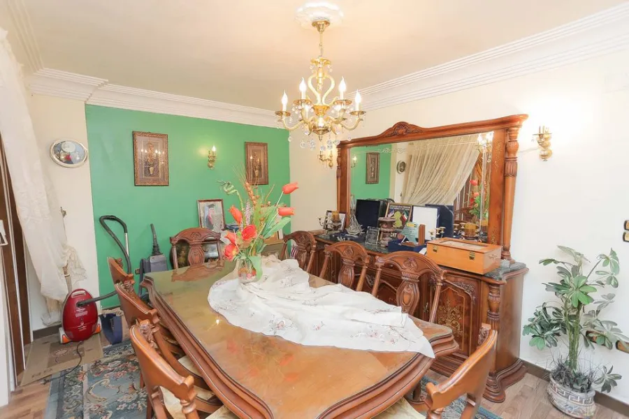 شقة للبيع 170م ميامي (ش جمال عبد الناصر الرئيسي - بالقرب من الاكايميه العربيه)