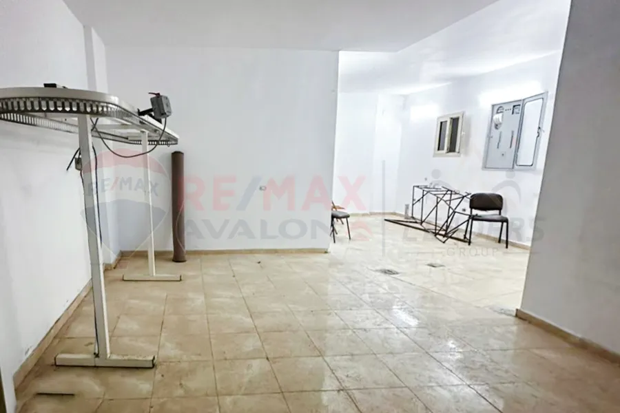 Commercial headquarters  for rent 75 m Bolkley (Lavizon)