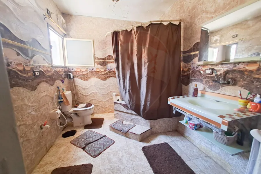 شقة للبيع 170 م سيدي جابر (ش عزيز فهمي)