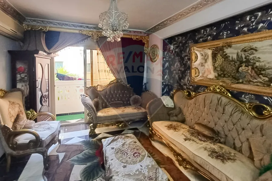 Apartment for sale 130 m Saba Pasha (steps from Abou Qir St. and tram)