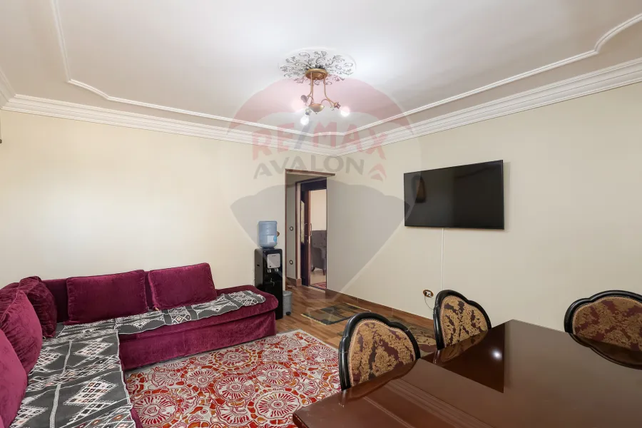 Apartment for sale 180 m Janaklis (steps from the tram - near Fathallah)