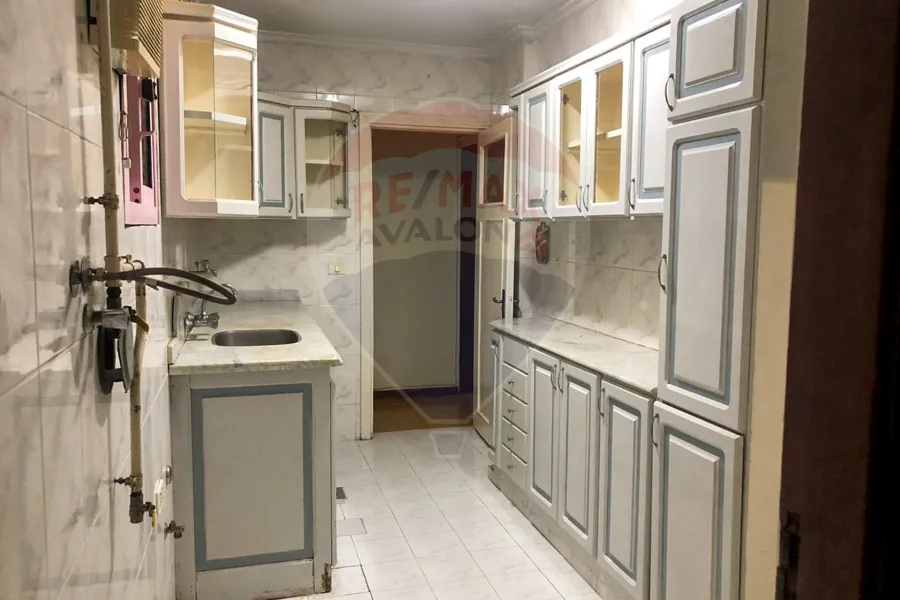 شقة للبيع 120 م سموحة (عمارات القضاة)