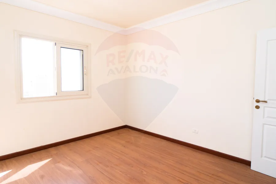Apartment for rent 185 m Smouha (Tout Ankh Amoon St)