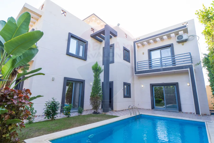 Villa for Sale 330 m King Maryot (Banks area)