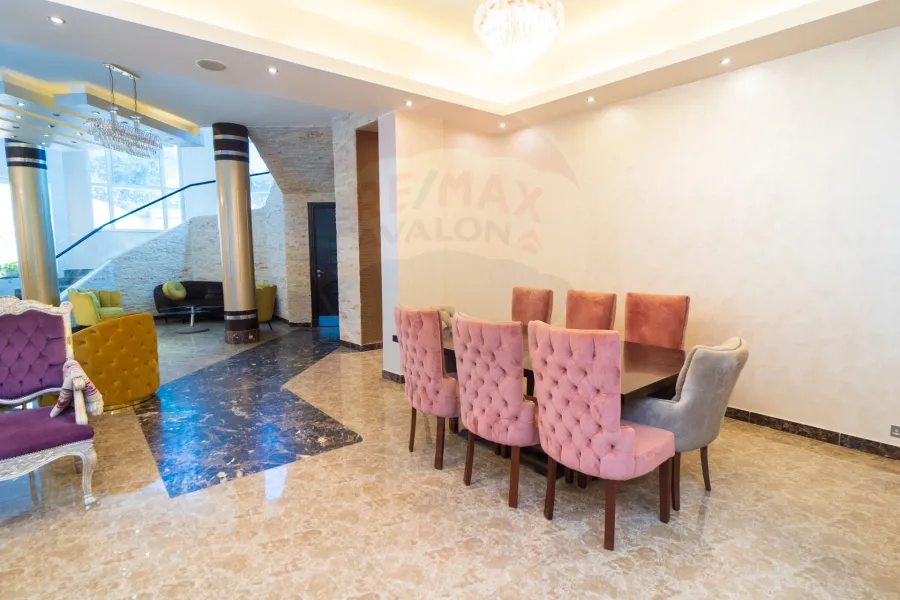 فيلا للإيجار المفروش 1,100  م كينج مريوط (متفرع من طريق الكافوري)