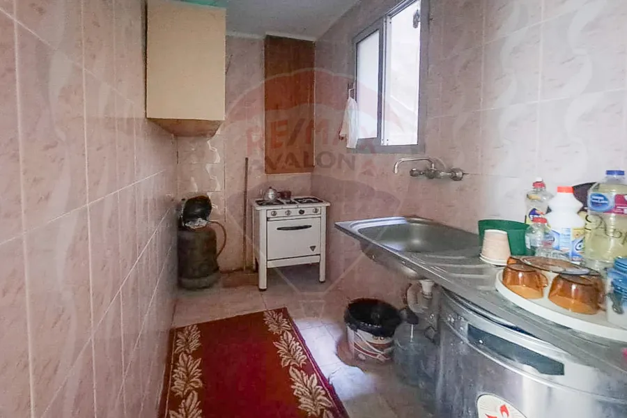 Furnished apartment for rent 100 m Al-Saraya ( steps from the sea )