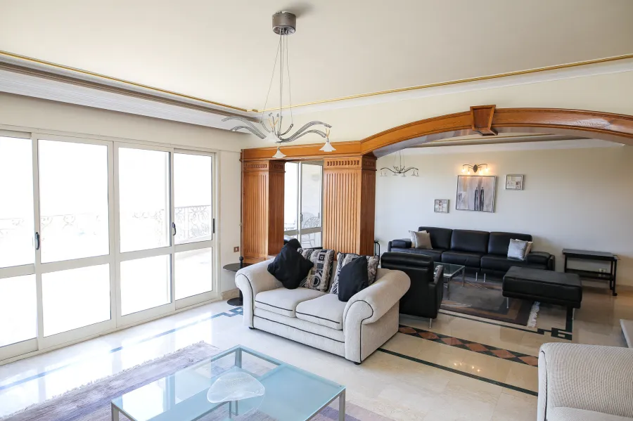 دوبلكس للبيع 500م سبورتنج - خطوات من ش أبو قير