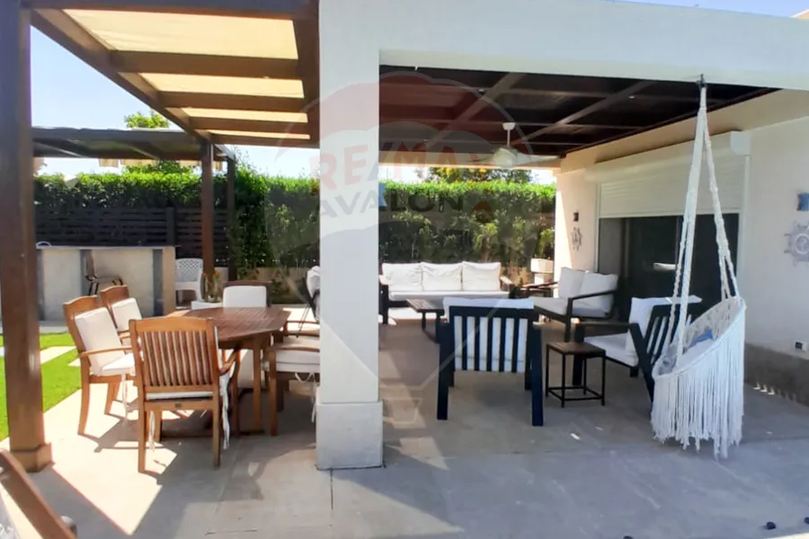 فيلا ستاند الون للبيع (العبد - سيدي حنيش) 938 م