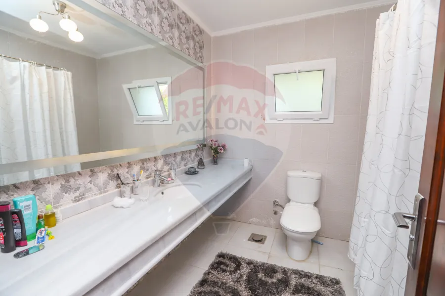 فيلا للإيجار بدون فرش  900 م بكينج مريوط (تقسيم الجمارك)