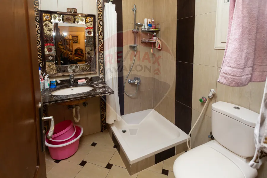 شقة للبيع 130 م ميامي (شارع إسكندر إبراهيم)