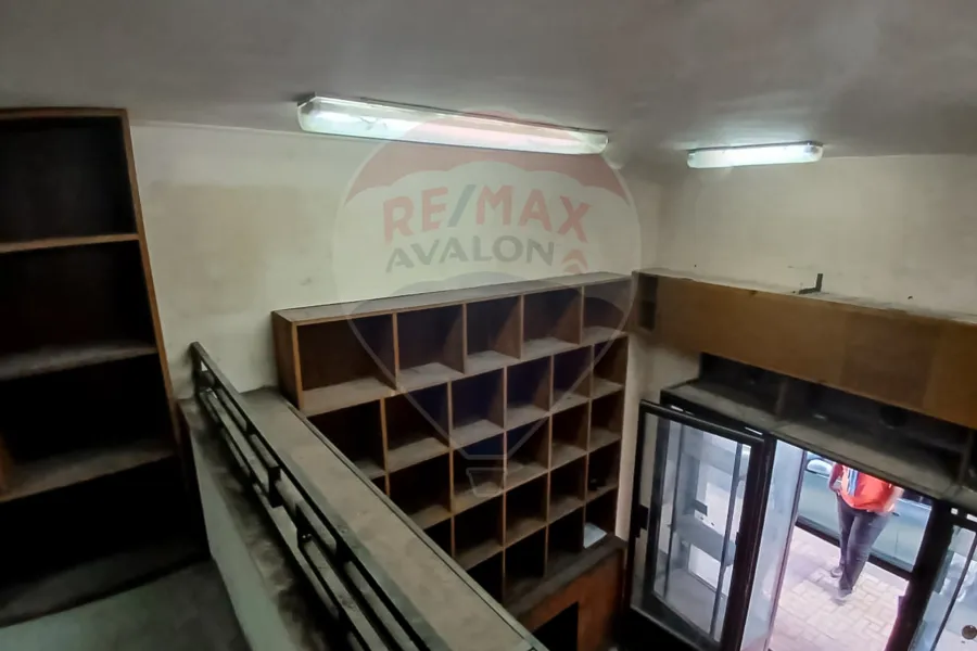 Shop 25 m + Up Floor 15 m for rent Sidi Gaber (Abou Qir St.)