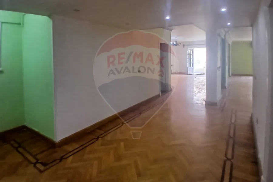 شقة للبيع 360 م جناكليس (ش ذو الفقار)