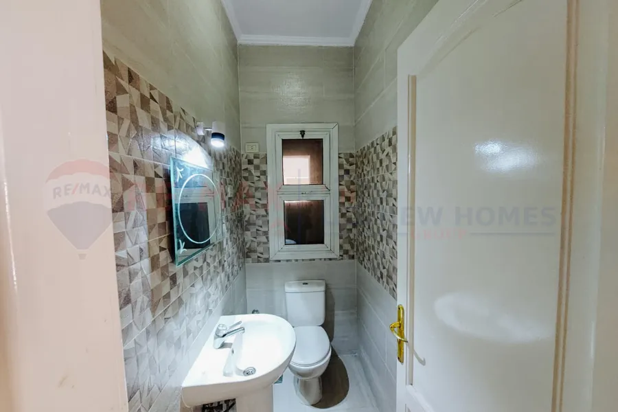 شقة للايجار المفروش 370 م ستانلى (بين البحر والترام)