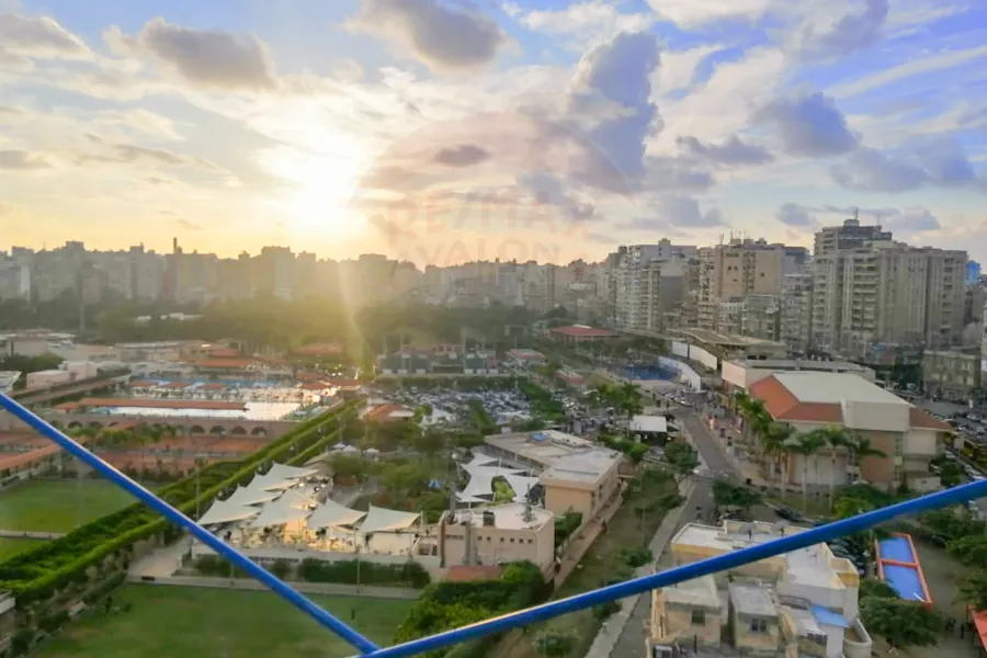 شقة للبيع 285 م سبورتنج (عمارات الفرات)