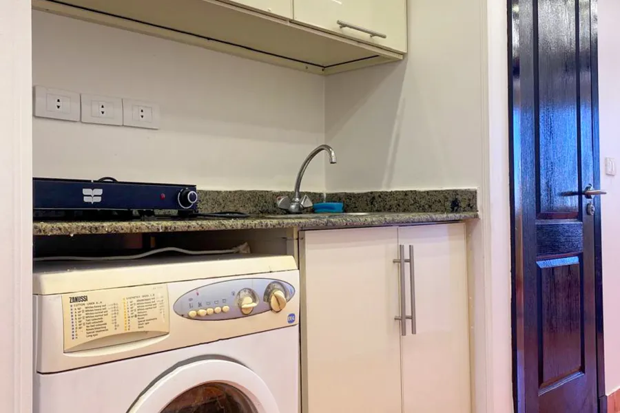 شاليه علوي للبيع (بورتو مارينا) 80 م