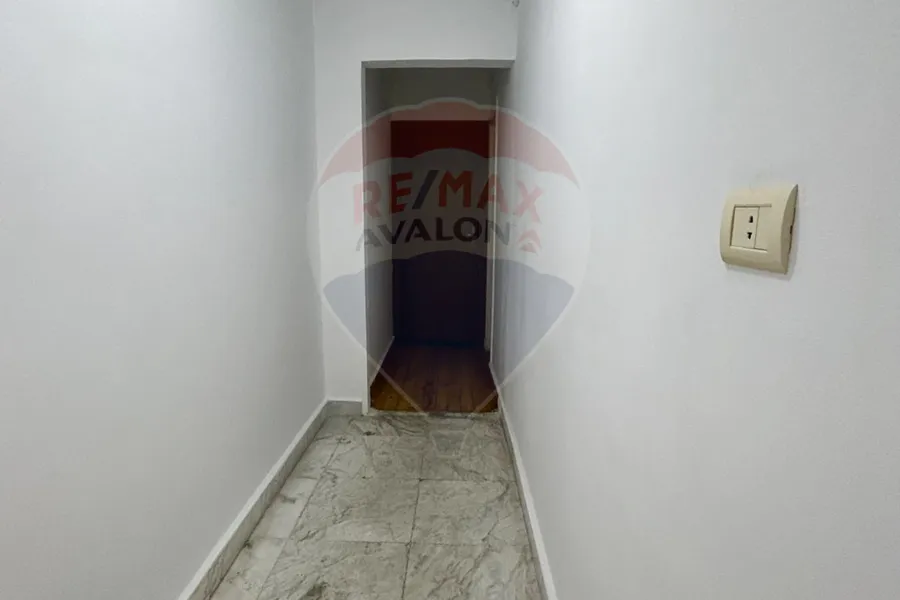 شقة للبيع 120 م زيزينيا (متفرع من قصر المجوهرات)