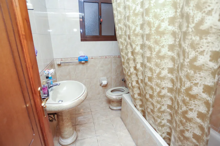 شقة للبيع 156 م سموحة ( خطوات من مستشفي اندلسية )