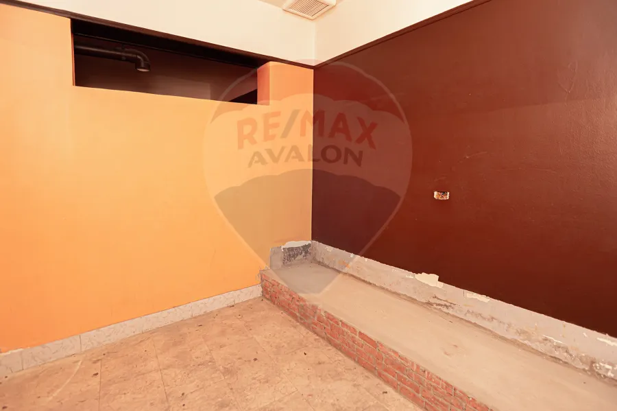 حل دوبليكس للايجار 180 م ثروت ( ش عبد السلام عارف )