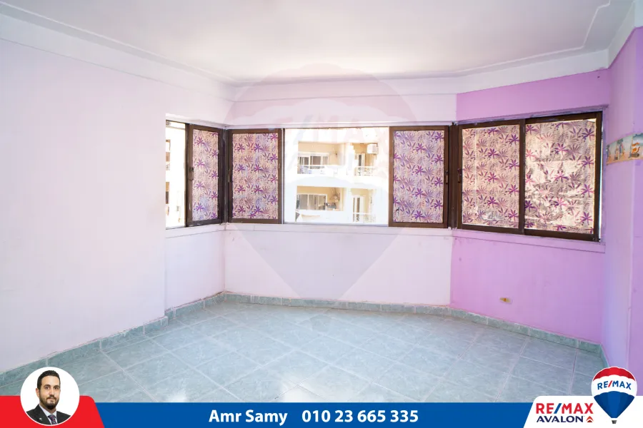 شقة للبيع 130م سموحة (شارع 14 مايو - بجوار جامعة فاروس)