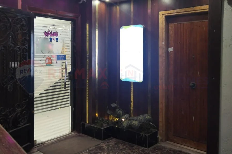 مقر اداري للايجار 150 م ميامي (ش اسكندر ابراهيم)