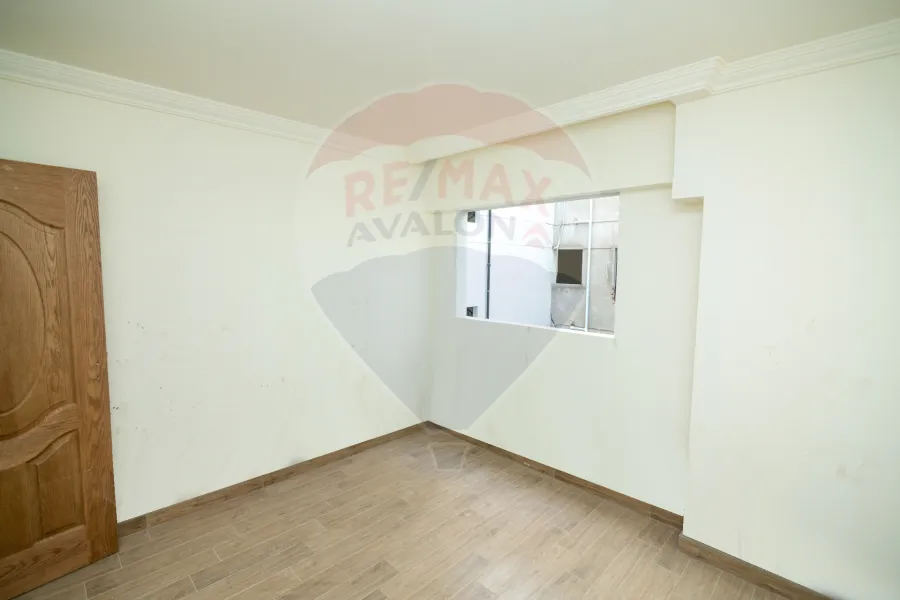 شقة للبيع 175 م سان ستيفانو (علي الترام مباشرة)