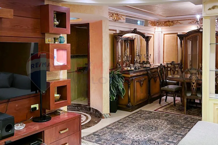 Apartment for sale 250 m Smouha (Tout Ankh Amoun St.)