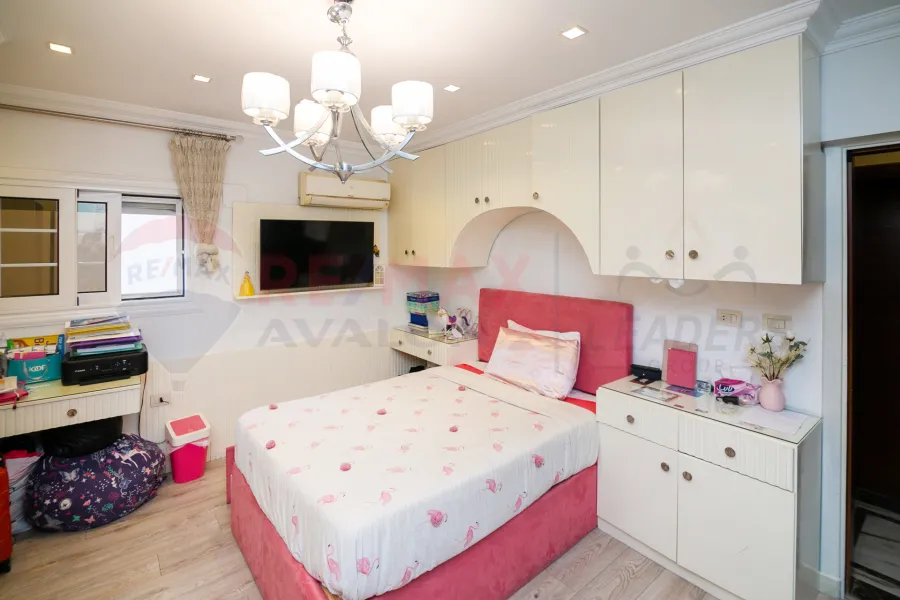 Apartment for sale 245 m Zezinia (Abo Qir St)