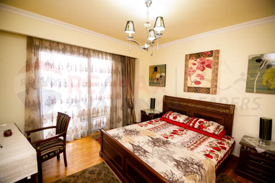 شقة للإيجار المفروش 136 م سان ستيفانو (الفورسيزون)