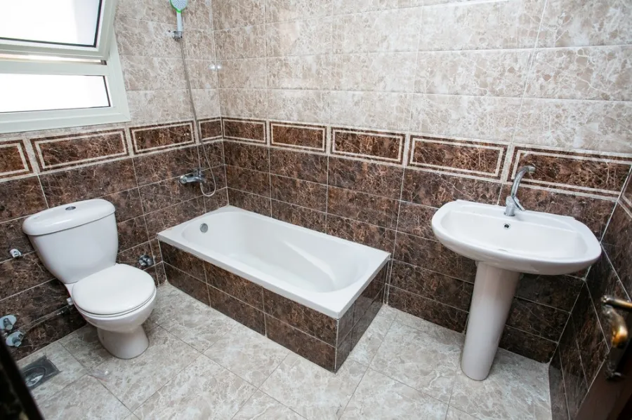 شقة للإيجار200م سبورتنج ( ش أحمد علام )