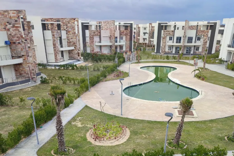 فيلا للبيع 290 م الساحل الشمالى ( قرية مرسيليا بيتش 4) - أول سكن