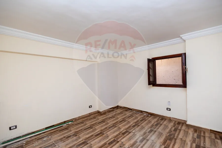 شقه للبيع 145 م سيدي بشر (خطوات من ش جمال عبدالناصر و ش العيسوي)