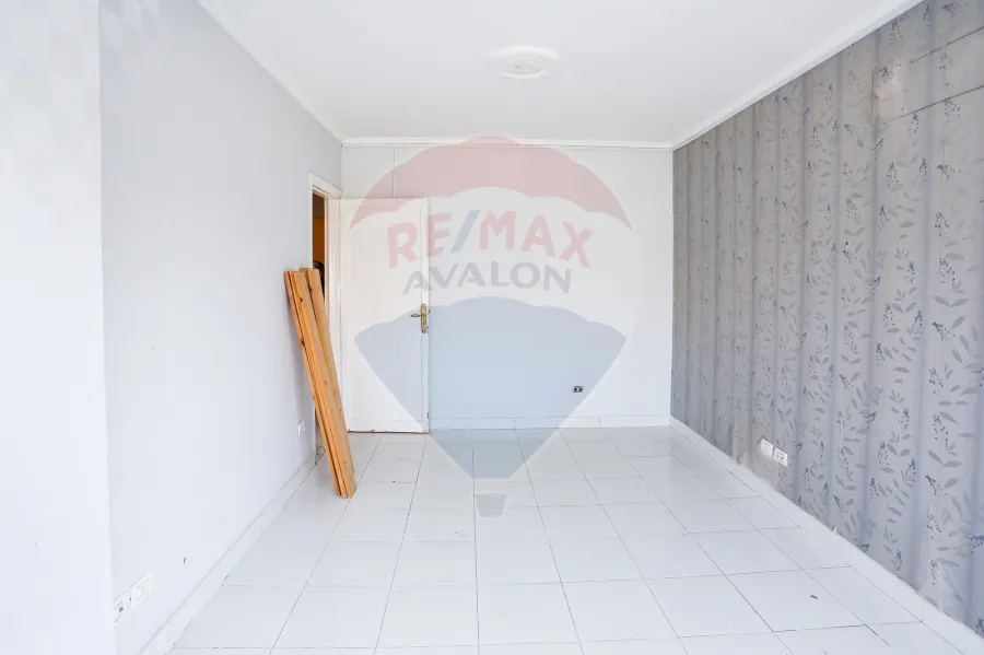 شقة إداري للبيع 115 م سموحة ( خلف محطة سيدي جابر )