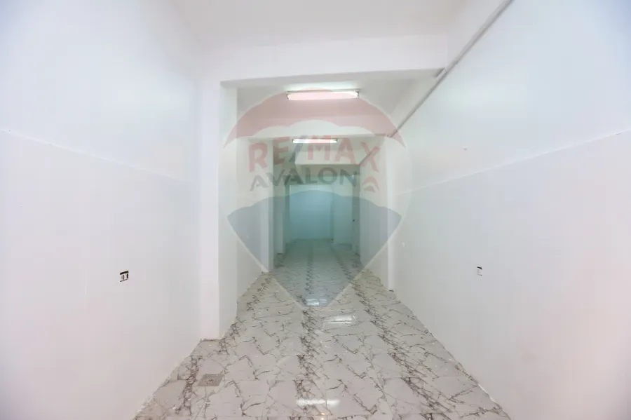 محل تجارى للبيع 70 م سيدي بشر ( ش محمود مقلد متفرع من ش خليل حماده  )