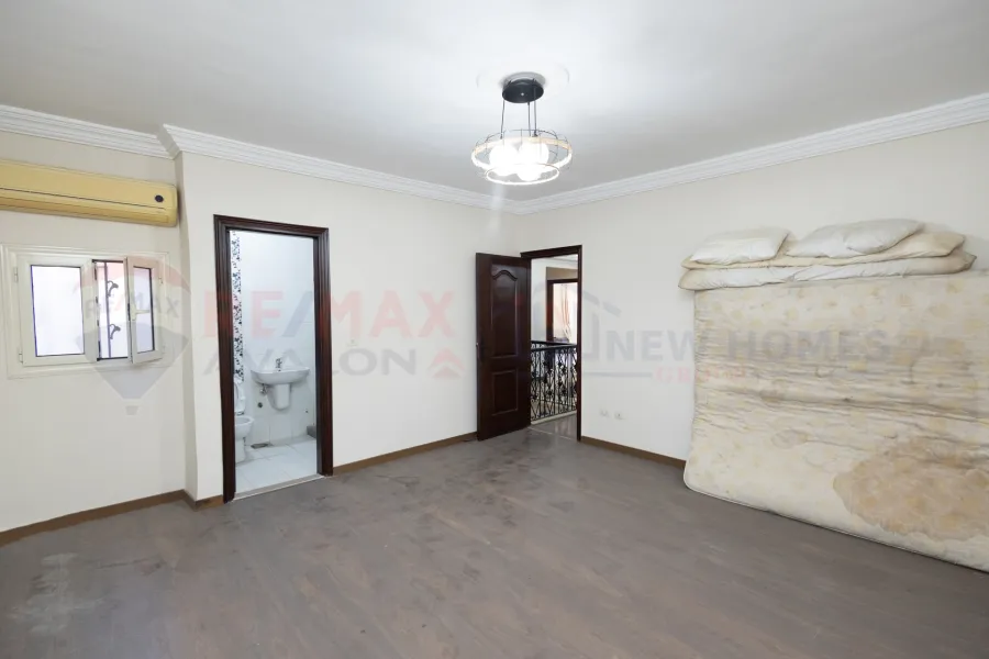 Duplex apartment for sale 320 m Sporting (Ahmed Allam Street - steps from Abu Qir Street)
