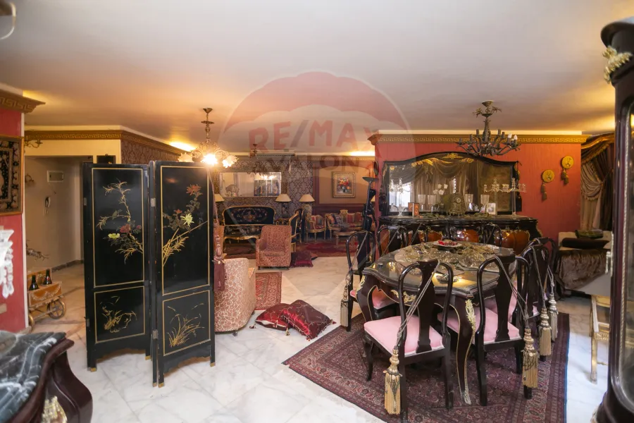 دوبليكس للبيع 245 م سموحة (أبراج الوطنية)