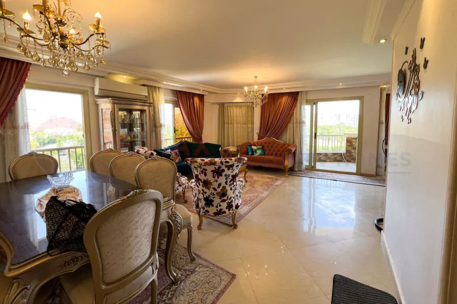 شقة للايجار 204 م سبورتنج (ش احمد علام)