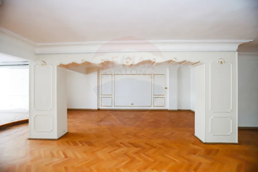 شقة دوبلكس للبيع 400 م لوران (ش محمد صدقي)