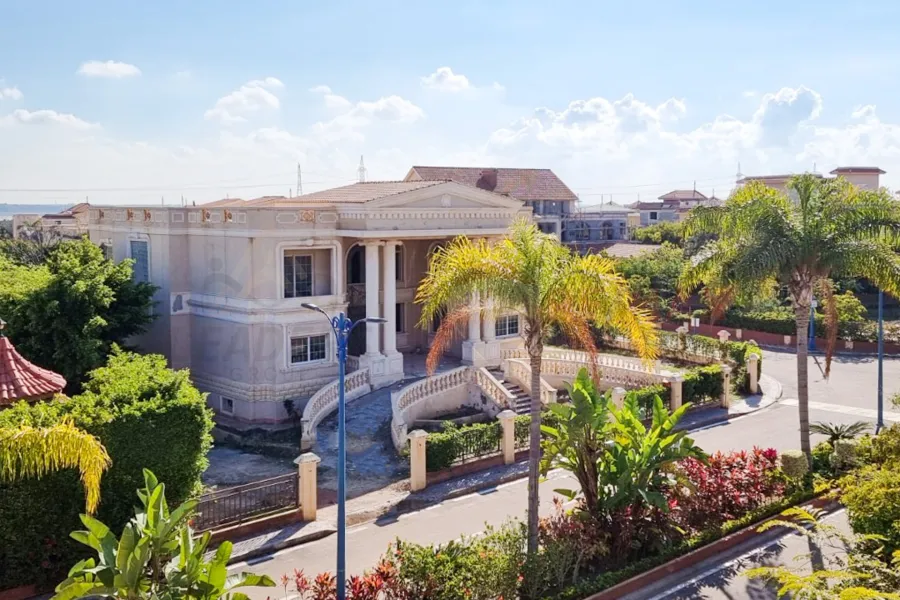 Standalone villa for sale, 560 m², King Mariout (Al Orouba Royal)