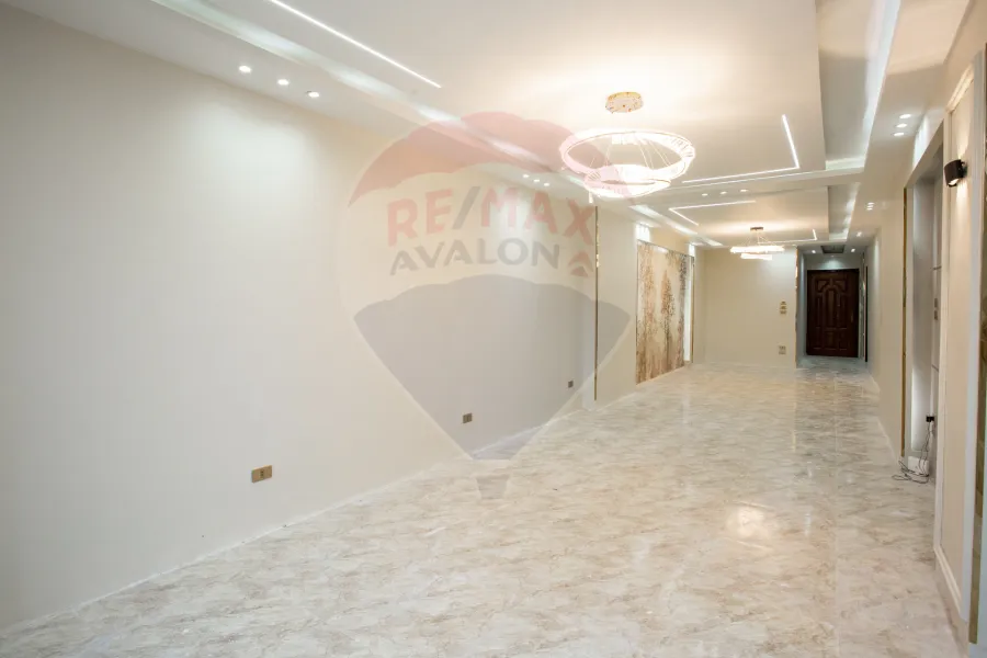 Apartment for sale 167 m Moharam Bek (Maamoun st.)