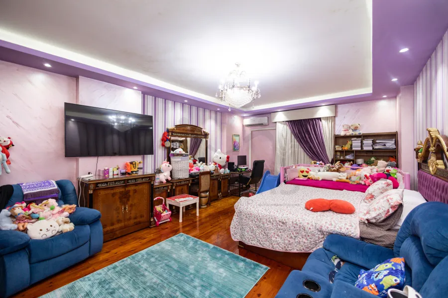 Apartment for sale 560 m Louran (Sarhank St.)