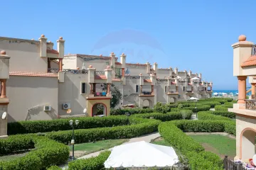 شالية للبيع الساحل (لازوردي باي) - 148 م