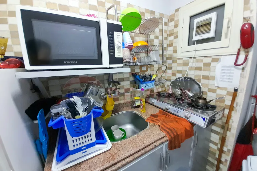 Administrative mezzanine For sale 237 m Gleem (Mostafa Maher St.)