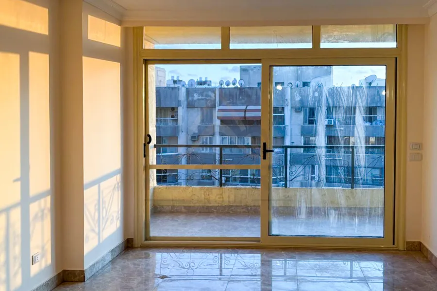 شقة للايجار 155 م المندرة (ابراج رويال بلازا)