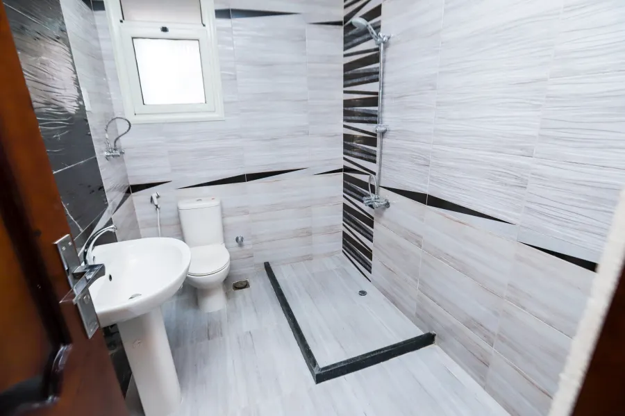 شقة للإيجار 180 م سموحة ( ابراج جرين تاورز )