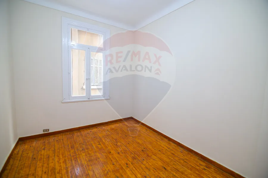 Apartment for sale 140 m Sporting (Omar Lotfy St.)